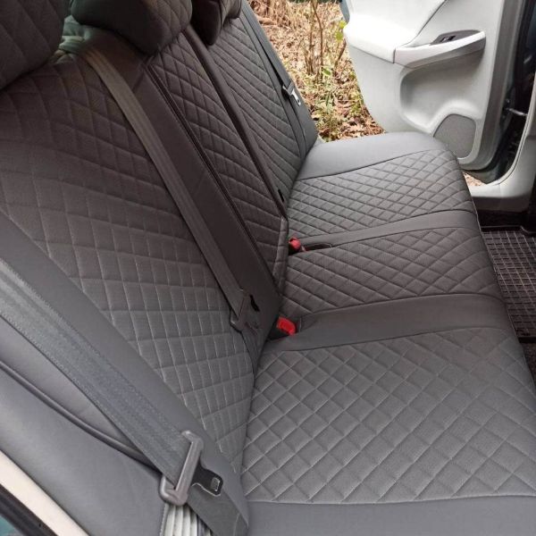 Чехлы Автопилот на Toyota Prius 2009-2015 г.в. Чехлы Автопилот на Toyota Prius 2009-2015 г.в.